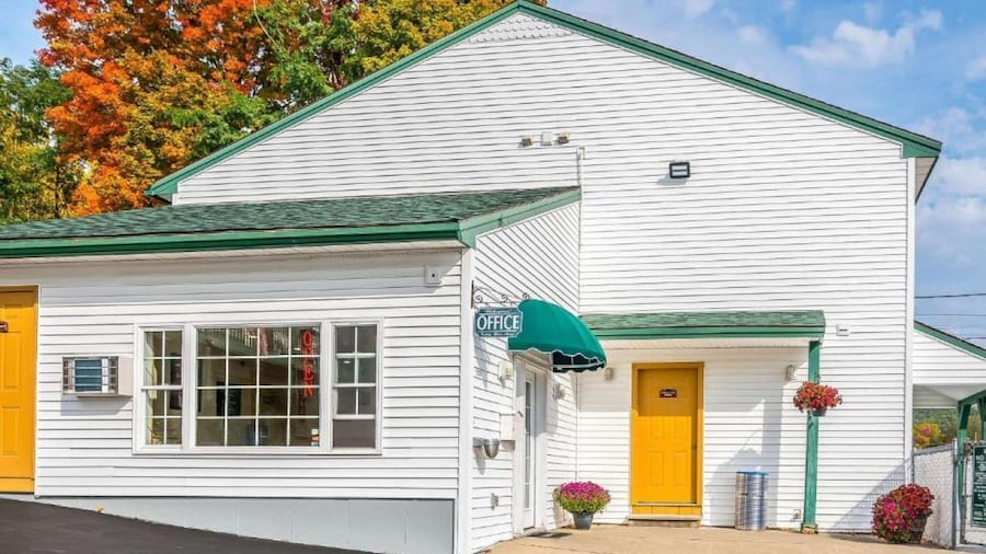 Blue Line Inn Lake George