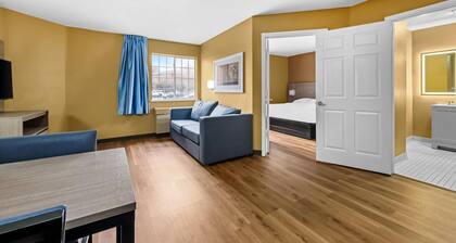 Suburban Studios Charlotte – Executive Park