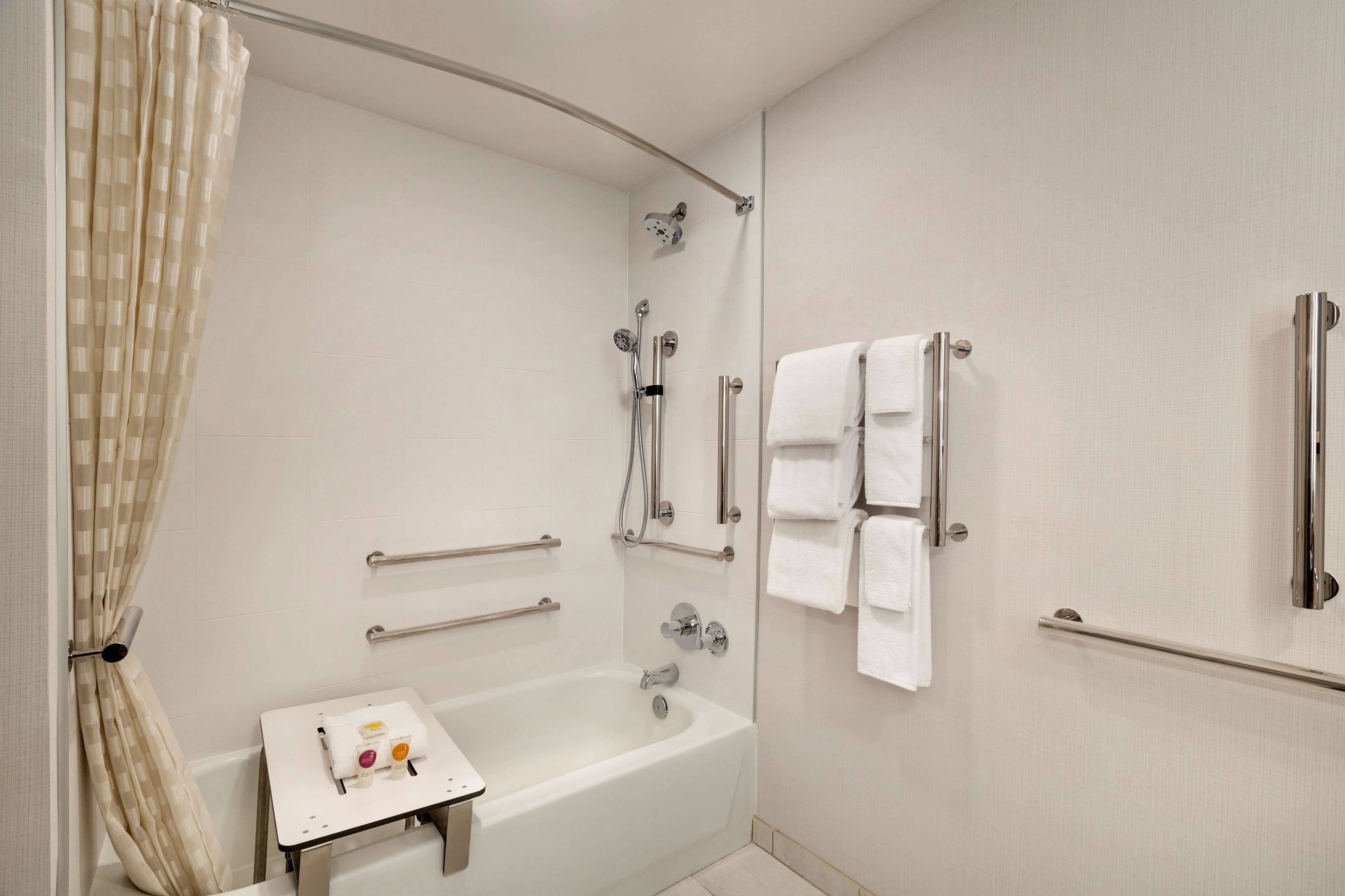 room, 1 king bed, accessible, bathtub | bathroom | combined shower/bathtub, free toiletries, hair dryer, towels