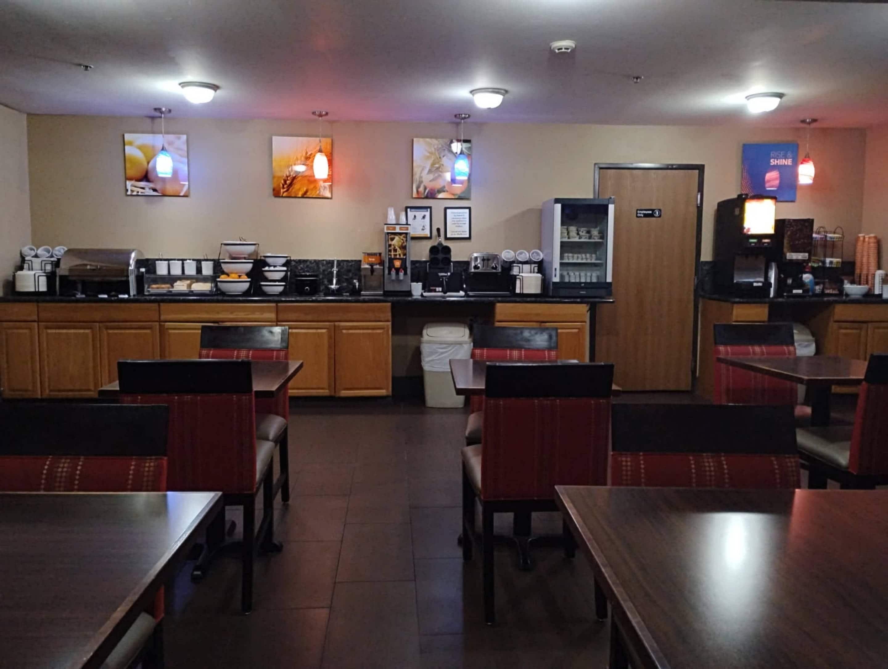 รวมอาหารเช้าแบบบุฟเฟ่ต์ ทุกวัน