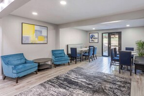 Lobby - Executive Residency by Best Western Philadelphia-Willow Grove (Horsham)