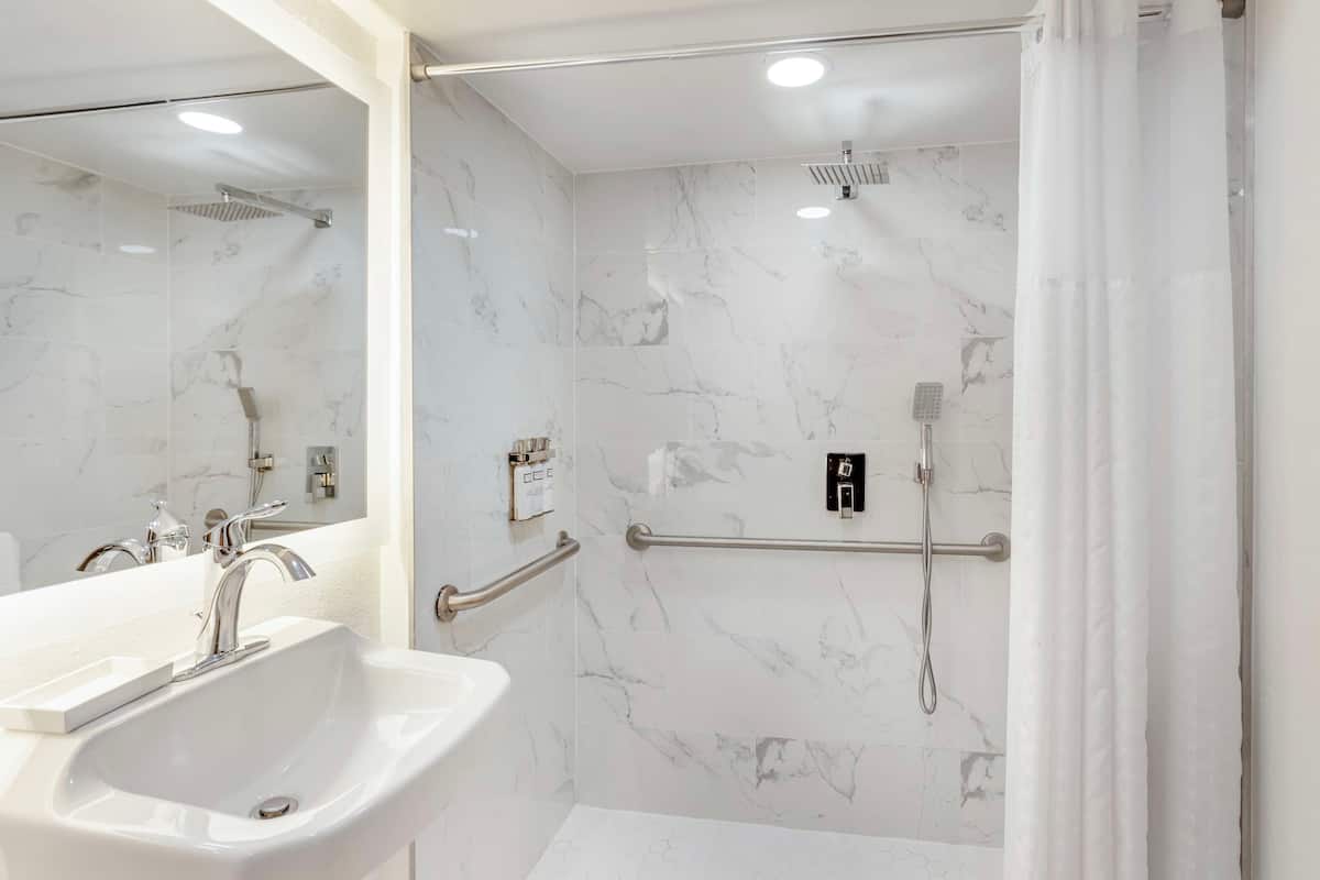 Bathroom | Shower, hair dryer, towels