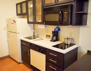 1 bedroom, premium bedding, Tempur-Pedic beds, in-room safe