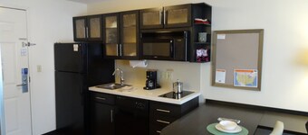 Candlewood Suites Wichita Airport by IHG
