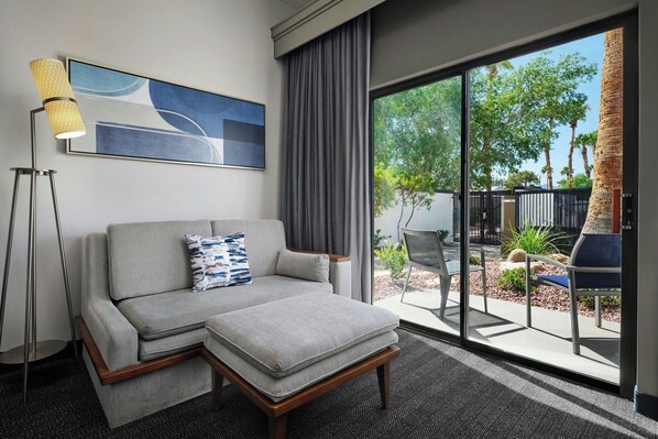 1 bedroom, premium bedding, pillowtop beds, desk