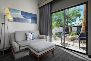 1 bedroom, premium bedding, pillowtop beds, desk