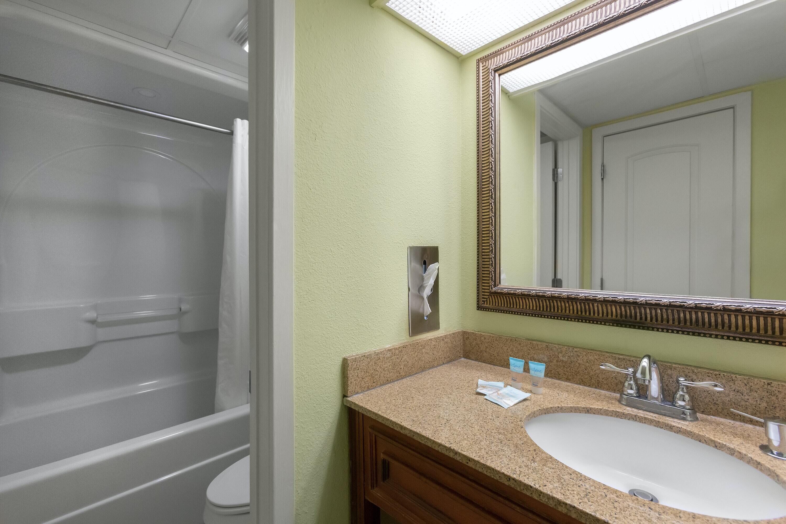 Combined shower/tub, deep soaking tub, free toiletries, hair dryer