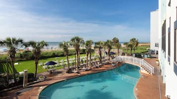 Innenpool, 2 Außenpools