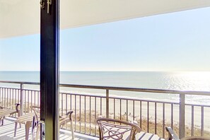 Suite, 1 Bedroom (Oceanfront 1 King) | Terrace/patio