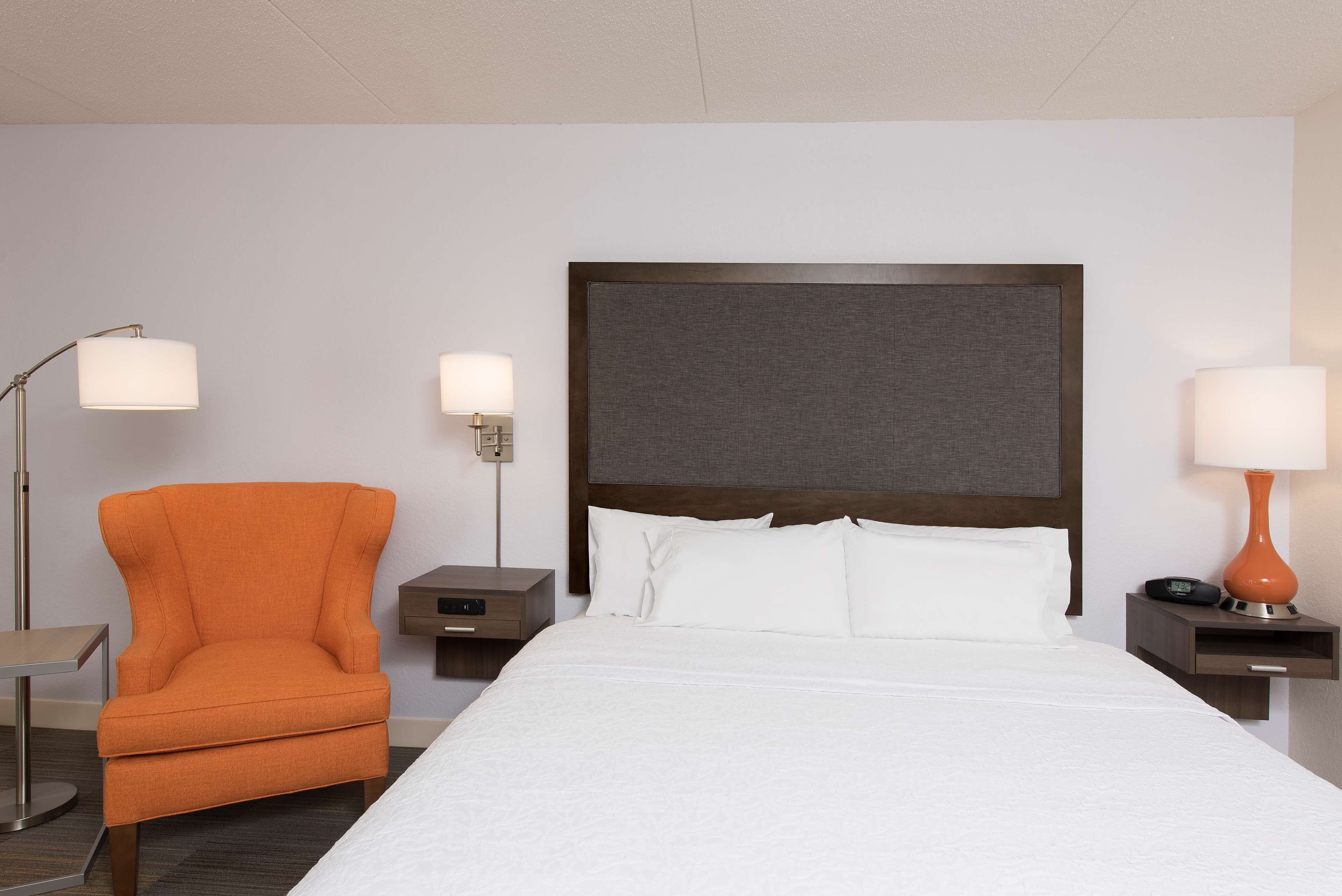 desk, iron/ironing board, free cots/infant beds, rollaway beds