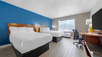 Premium bedding, in-room safe, desk, laptop workspace