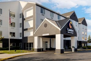 Exterior - Comfort Inn & Suites Mt. Laurel-Philadelphia (Mount Laurel)
