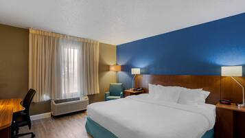 Premium bedding, in-room safe, desk, laptop workspace