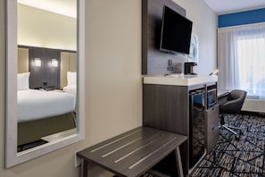 Desk, free WiFi, bed sheets