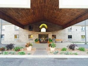 Property entrance - All Seasons Resort (Kalkaska)