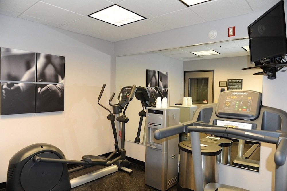 Country Inn & Suites by Radisson, Wausau, WI photo 5