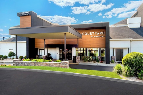 Courtyard by Marriott New Haven Orange-Milford