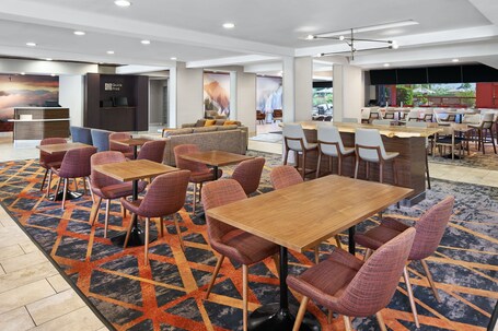 Courtyard by Marriott Scottsdale North - Image 31