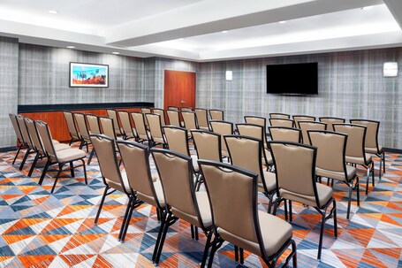 Courtyard by Marriott Scottsdale North - Image 37