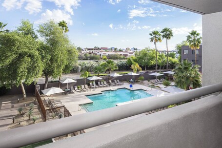 Courtyard by Marriott Scottsdale North - Image 13