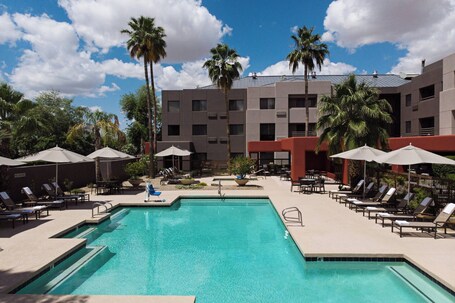 Courtyard by Marriott Scottsdale North - Image 9