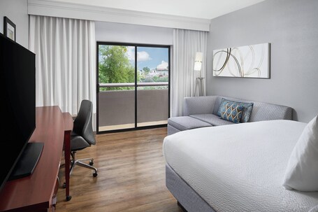 Courtyard by Marriott Scottsdale North - Image 39