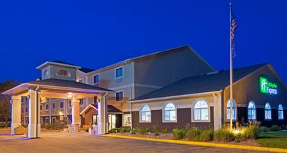 Holiday Inn Express Deforest by IHG