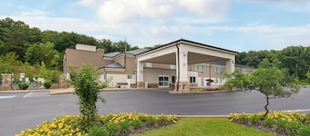 Holiday Inn Express Hurricane by IHG