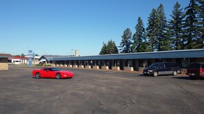 Ubetjent parkering (inkludert)