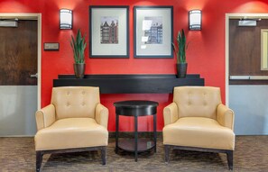 Lobby - Extended Stay America Suites Cincinnati Florence Turfway Rd (Florence)