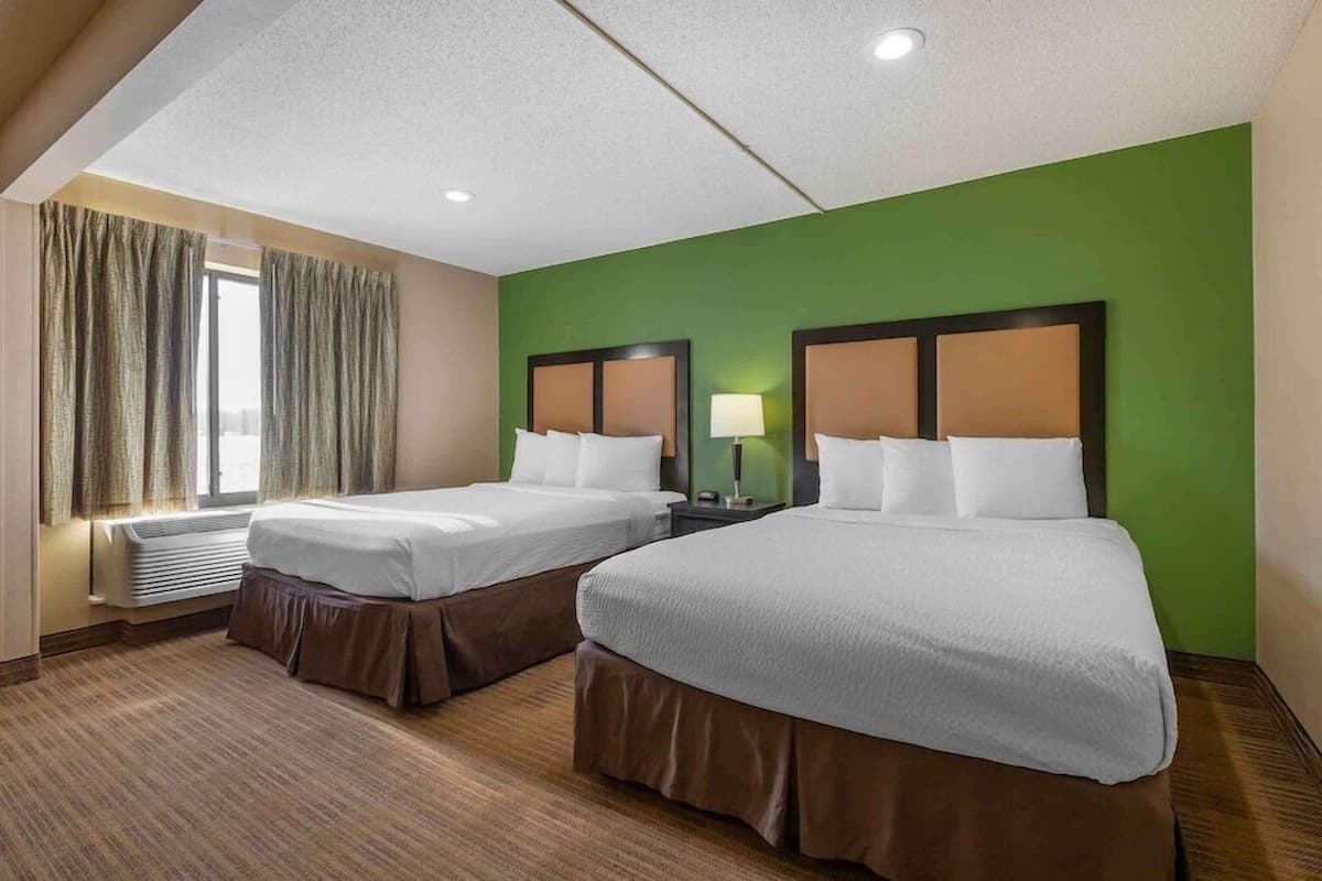 Desk, iron/ironing board, free WiFi