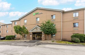 Exterior - Extended Stay America Suites Cleveland Great Northern Mall (North Olmsted)