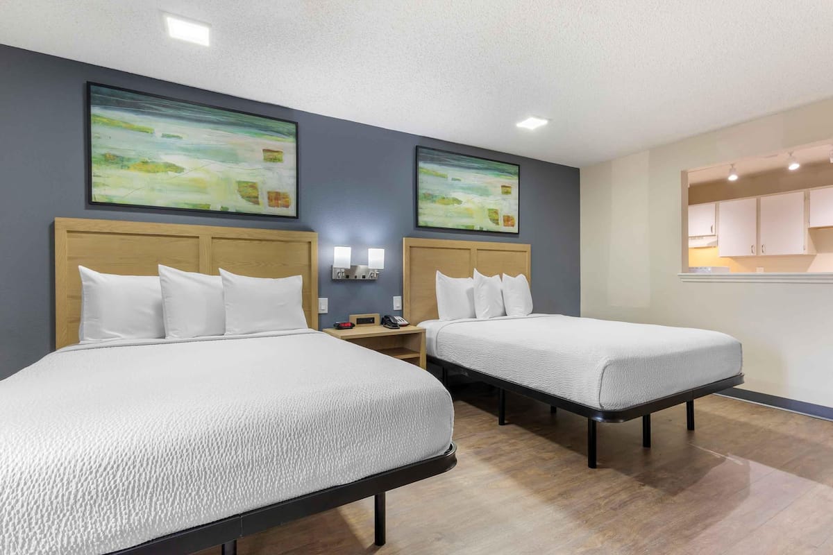 Deluxe Studio, Multiple Beds, Non Smoking