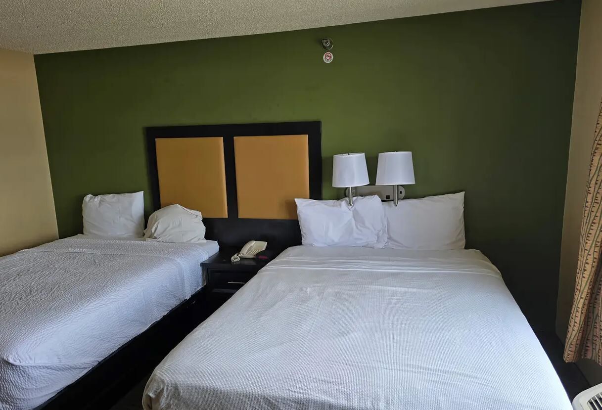 Desk, iron/ironing board, WiFi (free), bed sheets