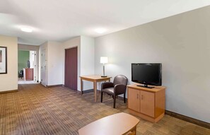 Pillowtop beds, desk, laptop workspace, blackout drapes