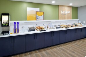 Desayuno continental gratuito y diario
