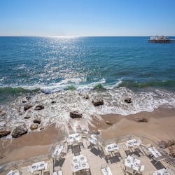 Breakfast, lunch, dinner served; Californian cuisine