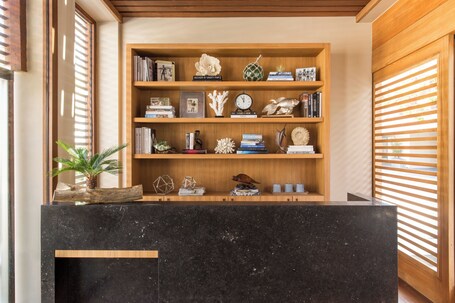 Malibu Beach Inn - view 2