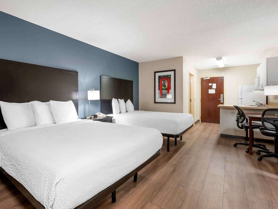 Estúdio, 2 camas de casal, para não fumantes | Escrivaninha, ferros/tábuas de passar roupa, Wi-Fi de cortesia