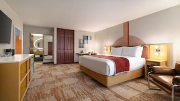Deluxe Room, 1 King Bed | Hypo-allergenic bedding, pillow-top beds, desk, laptop workspace