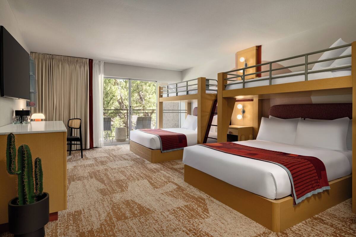 Quarto luxo, várias camas (Adventure Room) | Roupas de cama antialérgicas, camas com colchões pillow-top