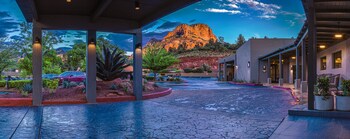 Hotel exterior and entrance at Outbound Sedona