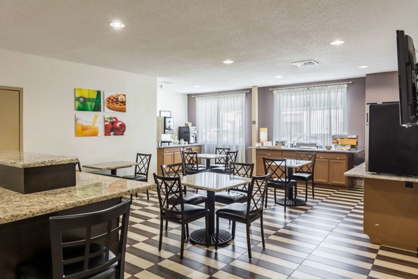 Free continental breakfast