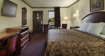 Days Inn by Wyndham Bainbridge