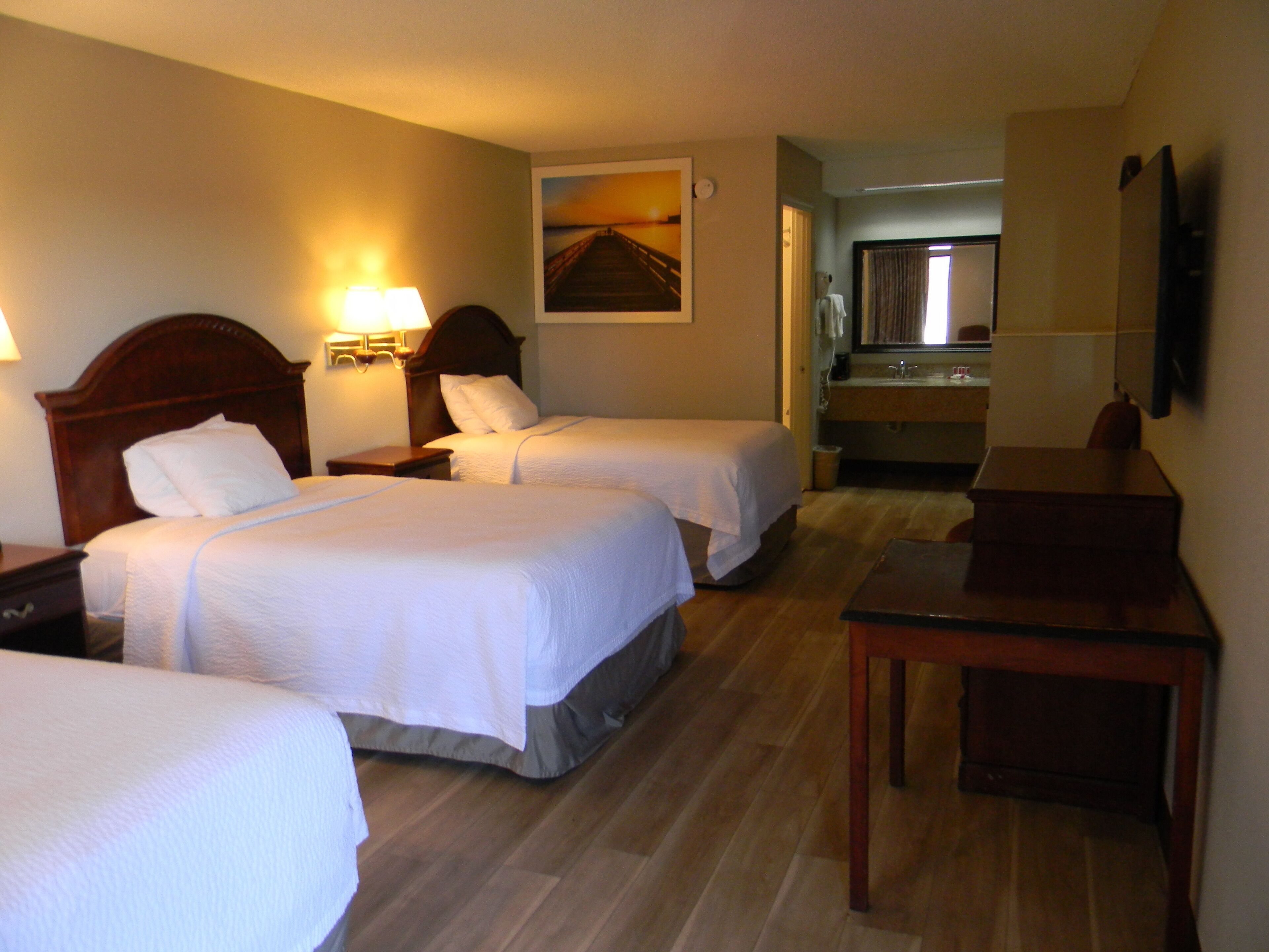 Schreibtisch, Bügeleisen/Bügelbrett, kostenloses WLAN, Bettwäsche