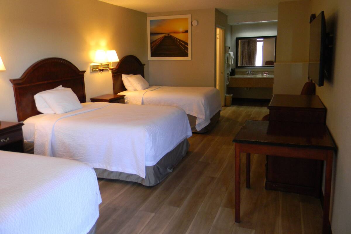 Schreibtisch, Bügeleisen/Bügelbrett, kostenloses WLAN, Bettwäsche