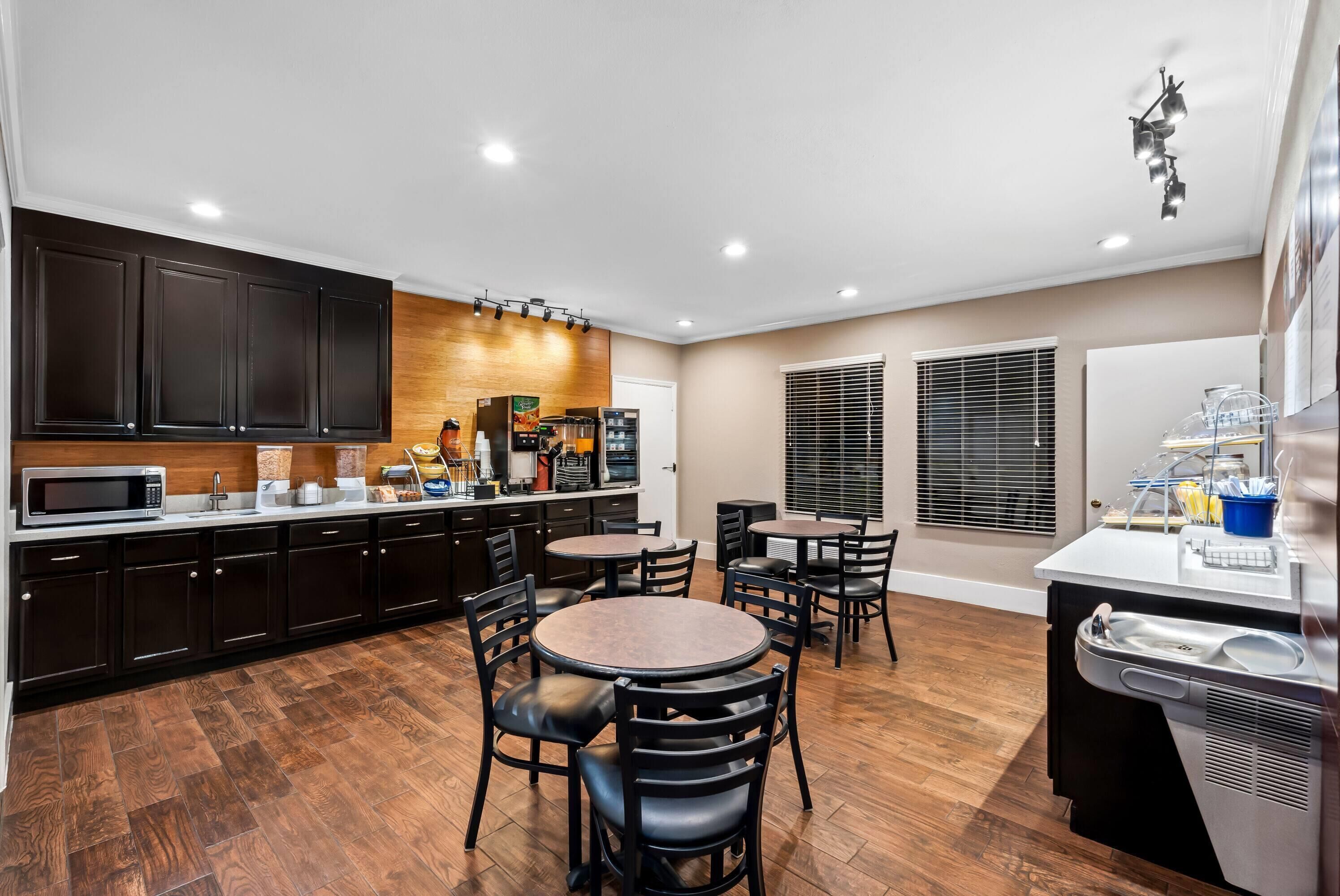 Ilmainen päivittäinen mukaan otettava aamiainen 