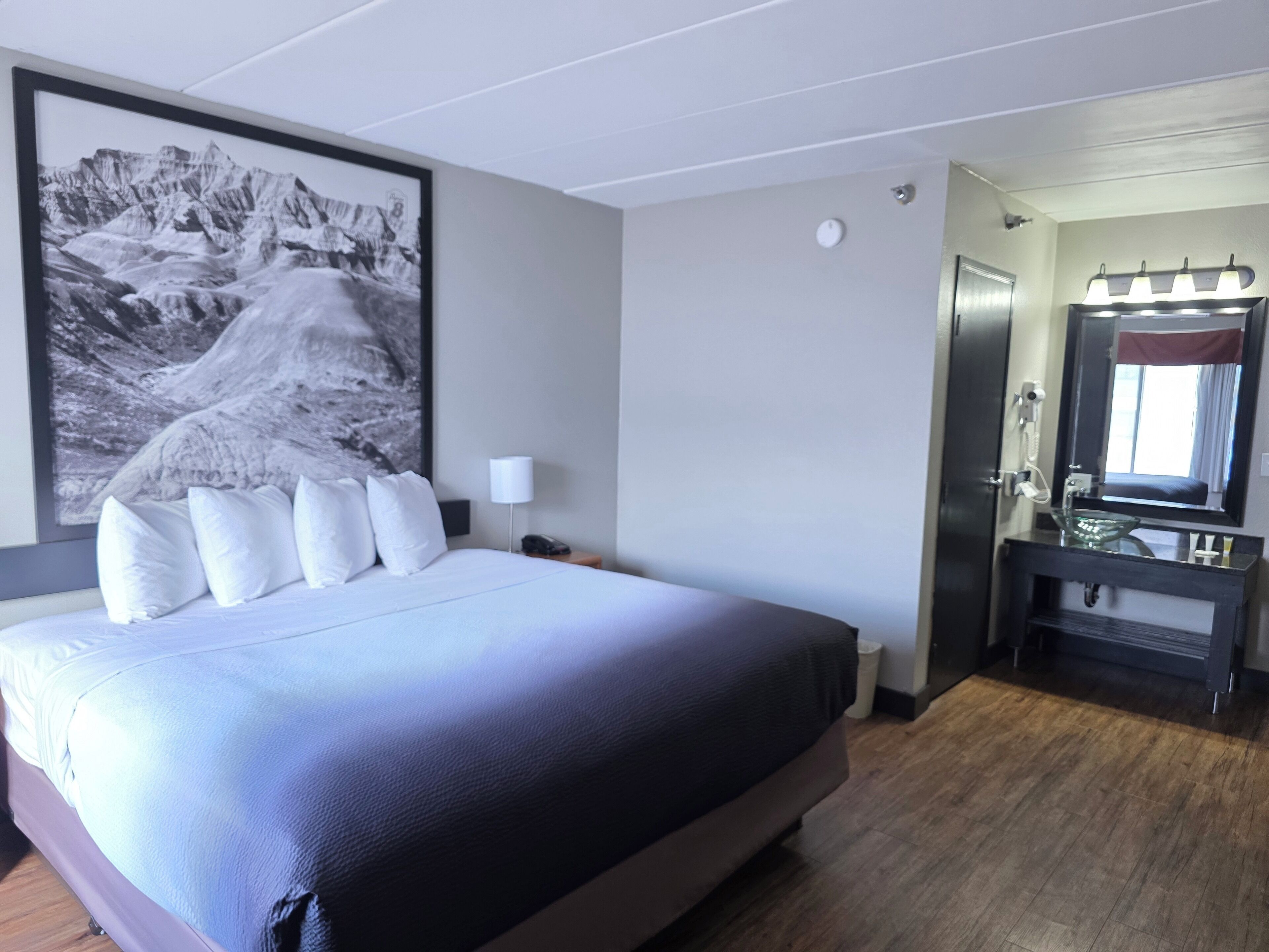 Phòng, 1 giường cỡ king, không hút thuốc | Két bảo mật tại phòng, bàn, màn/rèm cản sáng, bàn ủi/dụng cụ ủi quần áo 