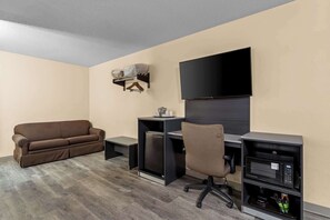 In-room safe, desk, iron/ironing board, free WiFi