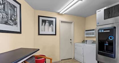 Econo Lodge